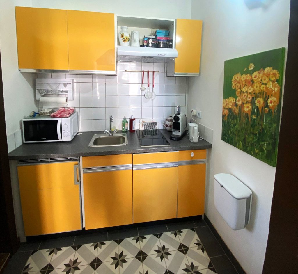 Ferienwohnung die alte Volksschule Küche 2